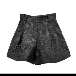 Pleated wide leg shorts for women